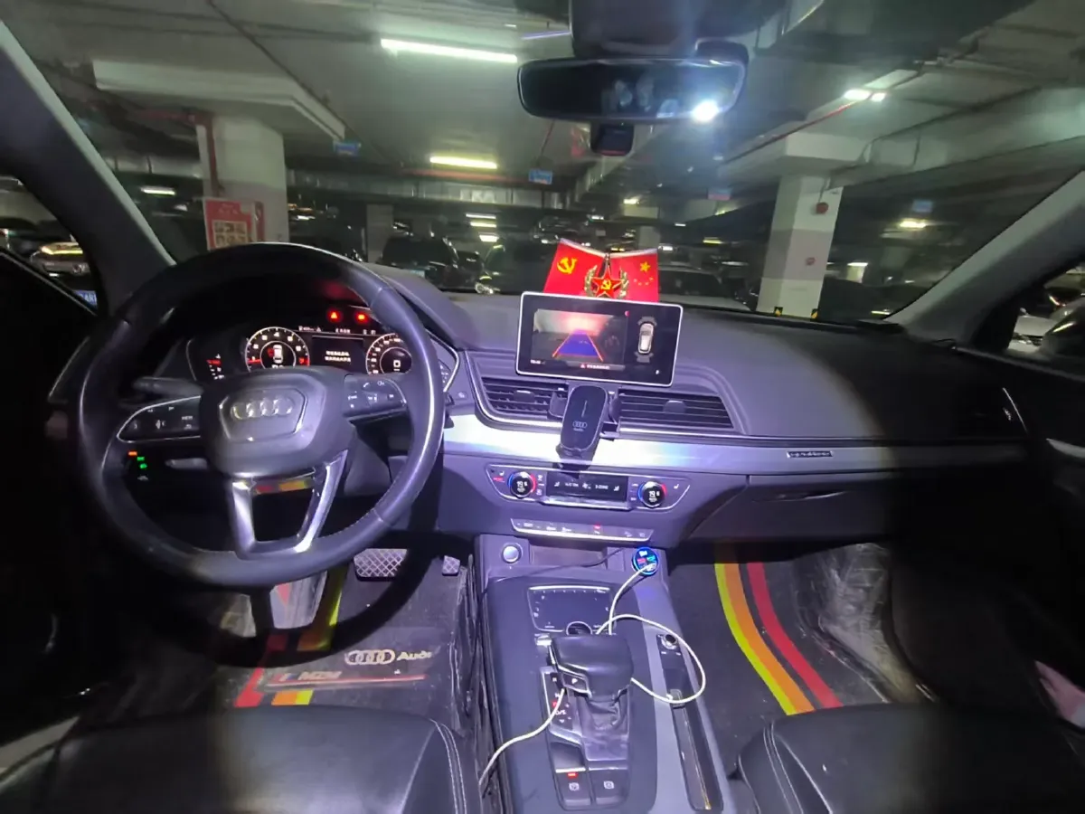 2020 Audi Q5L 2.0T 190HP L4 7DCT,autocango,china used car exporter,china ev exporter,chinese used car exporter,chinese used ev exporter