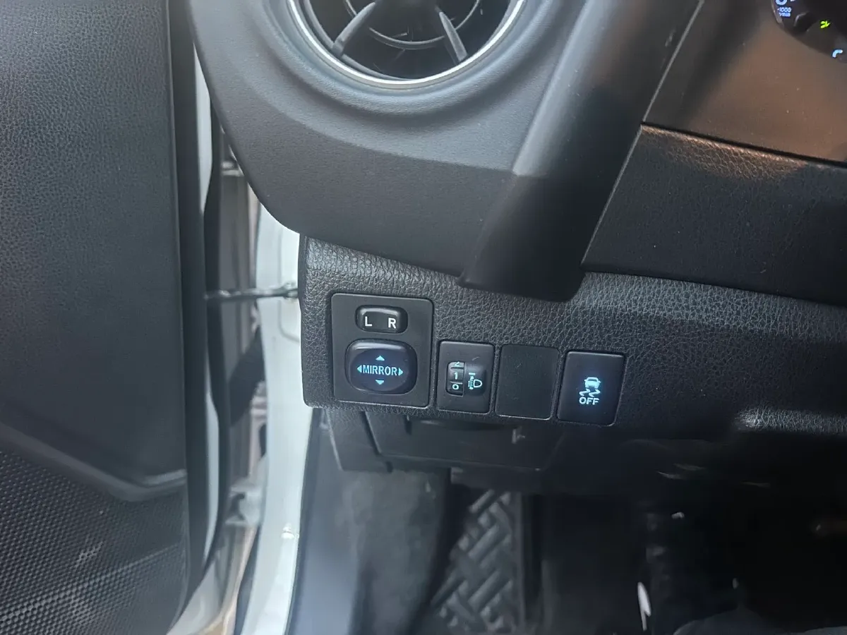 2017 Toyota Corolla 1.2T 116HP L4 CVT,autocango,china used car exporter,china ev exporter,chinese used car exporter,chinese used ev exporter