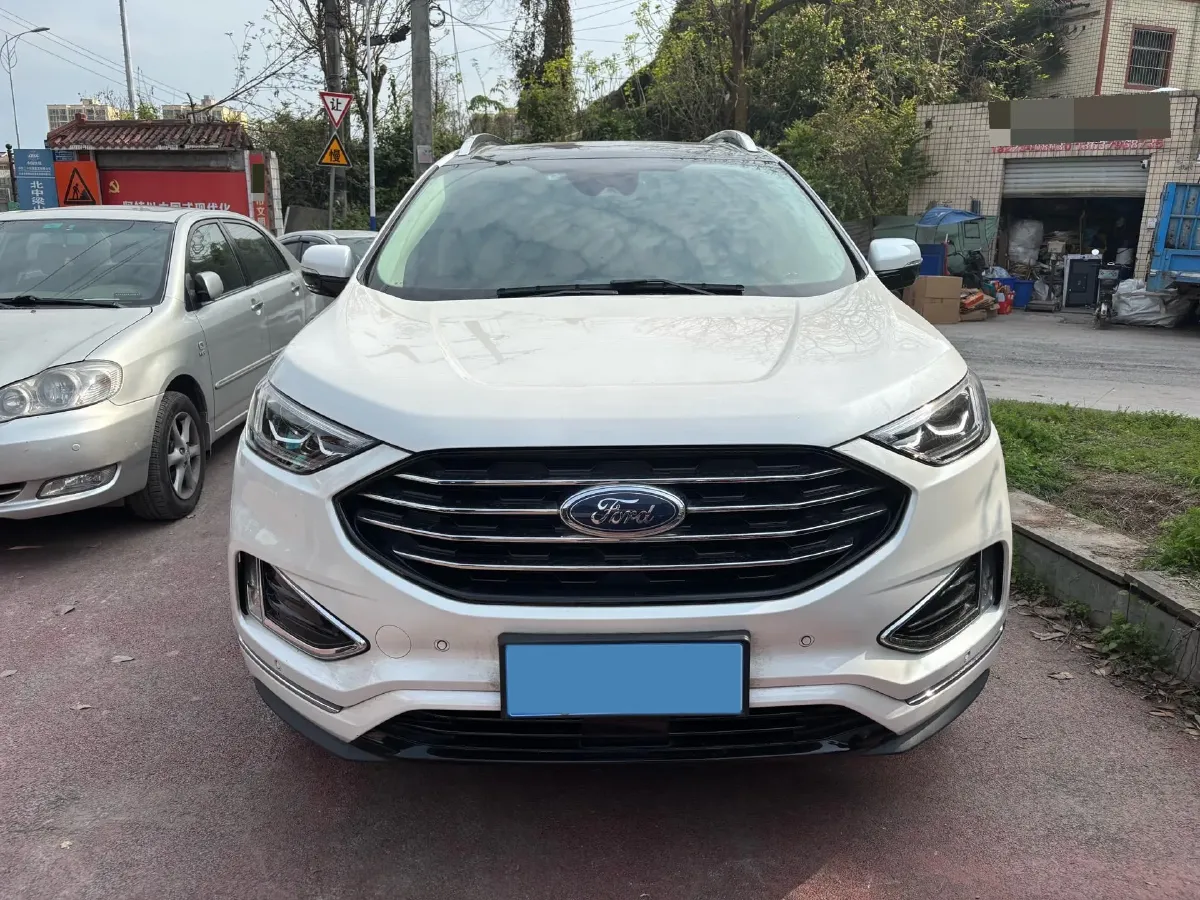 2020 Ford Edge 2.0T 245HP L4 8AT,autocango,china used car exporter,china ev exporter,chinese used car exporter,chinese used ev exporter
