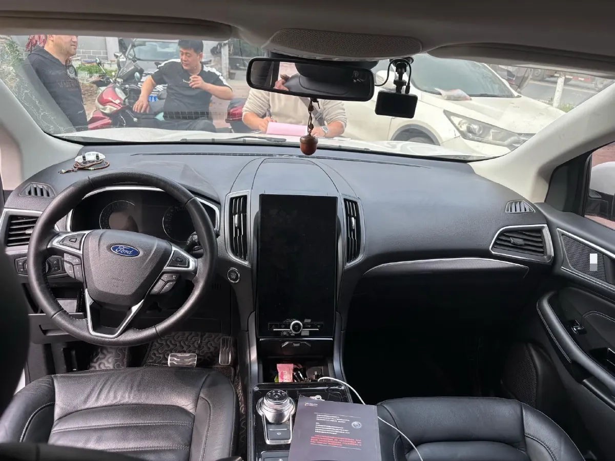 2020 Ford Edge 2.0T 245HP L4 8AT,autocango,china used car exporter,china ev exporter,chinese used car exporter,chinese used ev exporter