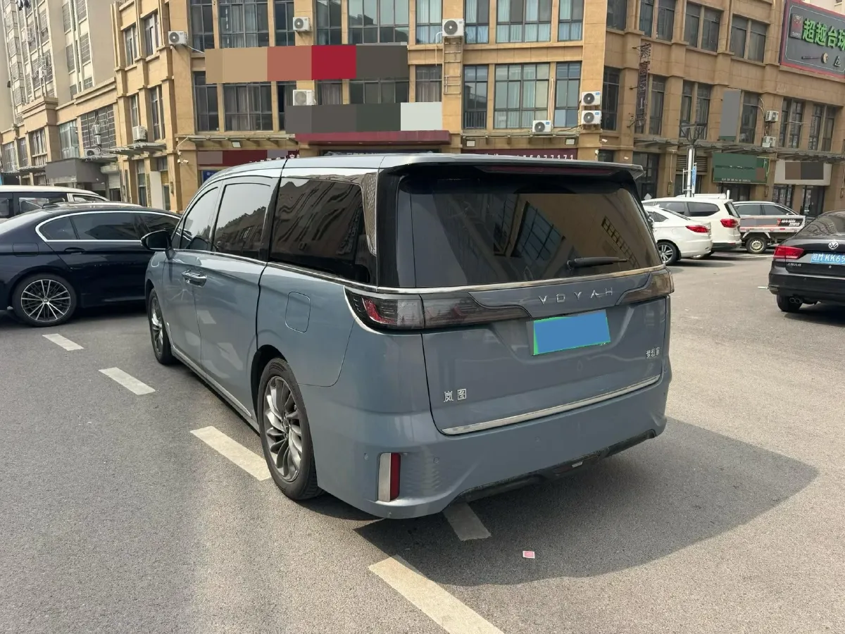 2022 Voyah Dream 1.5T 136HP L4 PHEV 25.57KWH,autocango,china used car exporter,china ev exporter,chinese used car exporter,chinese used ev exporter