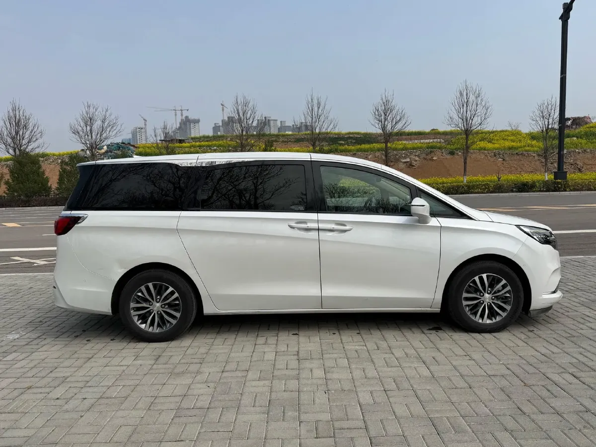2021 Buick GL8 2.0T 237HP L4 9AT,autocango,china used car exporter,china ev exporter,chinese used car exporter,chinese used ev exporter
