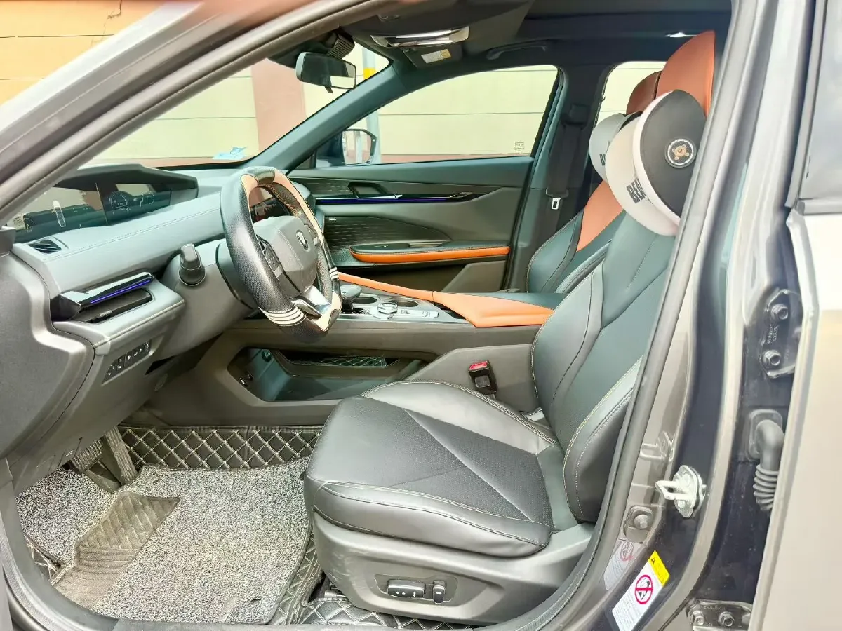 2023 ChangAn UNI-V iDD 1.5T 170HP L4 6TCT PHEV 18.4KWH,autocango,china used car exporter,china ev exporter,chinese used car exporter,chinese used ev exporter