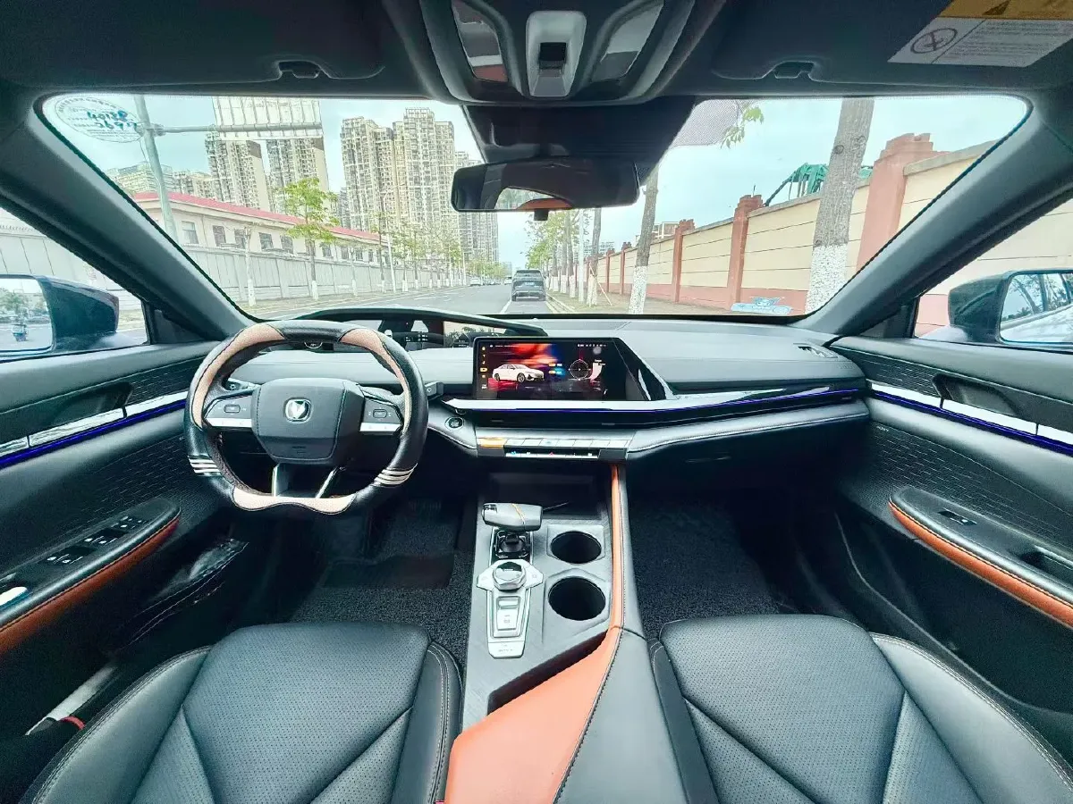 2023 ChangAn UNI-V iDD 1.5T 170HP L4 6TCT PHEV 18.4KWH,autocango,china used car exporter,china ev exporter,chinese used car exporter,chinese used ev exporter