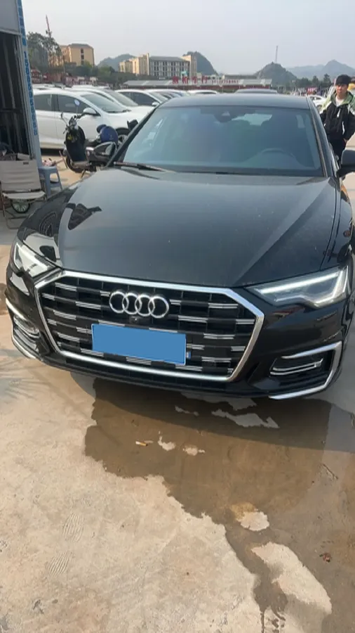 2024 Audi A6L 2.0T 245HP L4 7DCT,autocango,china used car exporter,china ev exporter,chinese used car exporter,chinese used ev exporter
