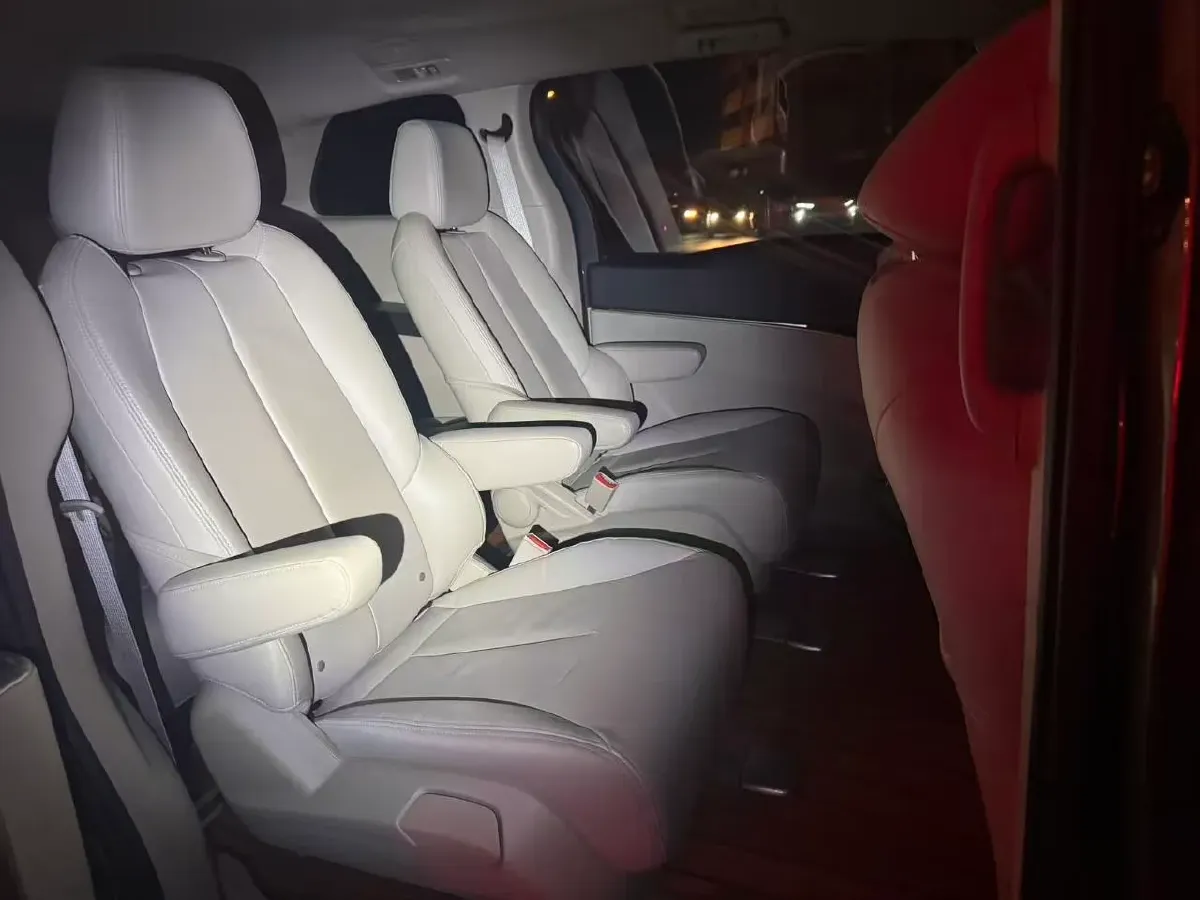 2018 Buick GL8 2.0T 260HP L4 6AT,autocango,china used car exporter,china ev exporter,chinese used car exporter,chinese used ev exporter