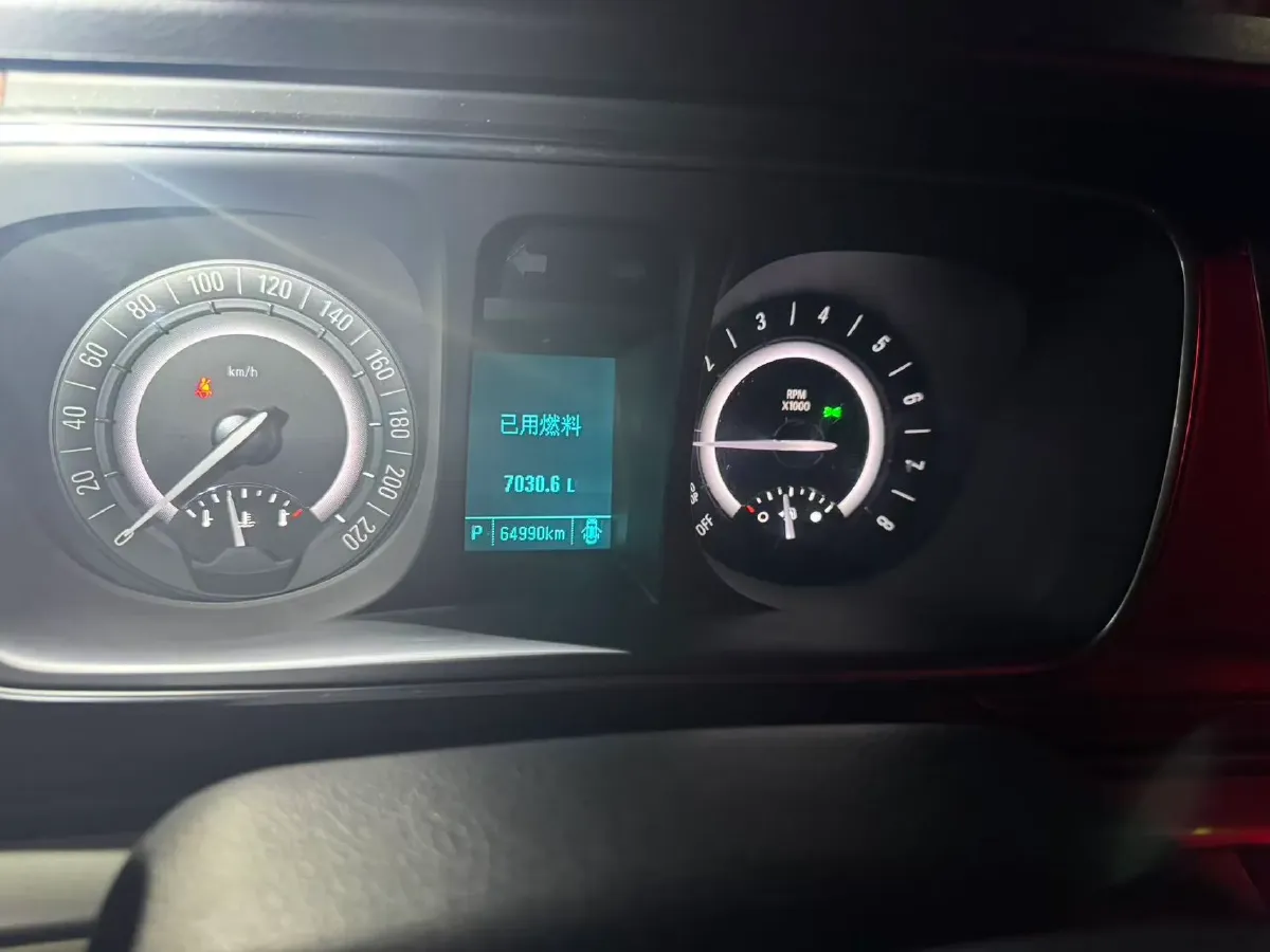 2018 Buick GL8 2.0T 260HP L4 6AT,autocango,china used car exporter,china ev exporter,chinese used car exporter,chinese used ev exporter