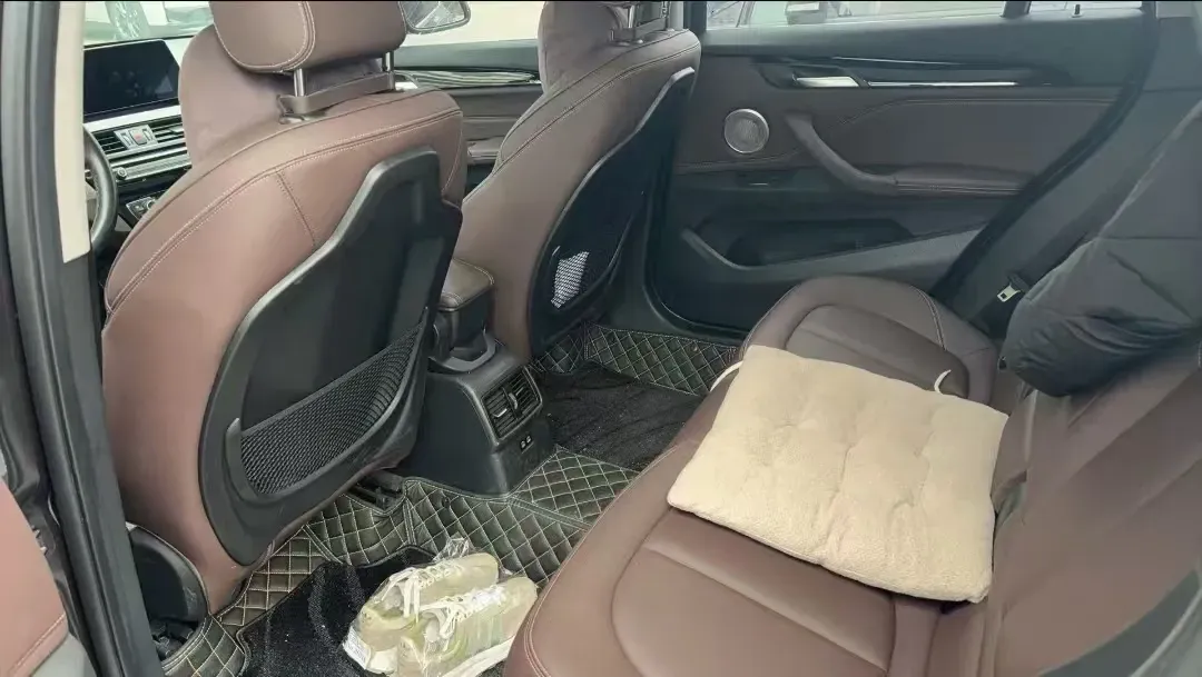 2022 BMW X1 2.0T 192HP L4 7DCT,autocango,china used car exporter,china ev exporter,chinese used car exporter,chinese used ev exporter