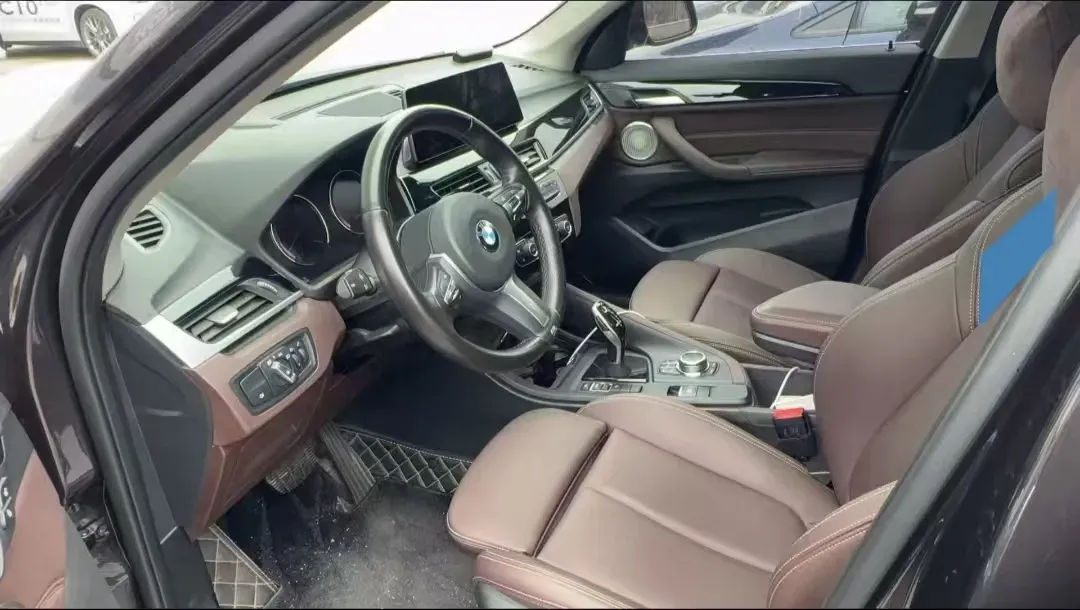 2022 BMW X1 2.0T 192HP L4 7DCT,autocango,china used car exporter,china ev exporter,chinese used car exporter,chinese used ev exporter