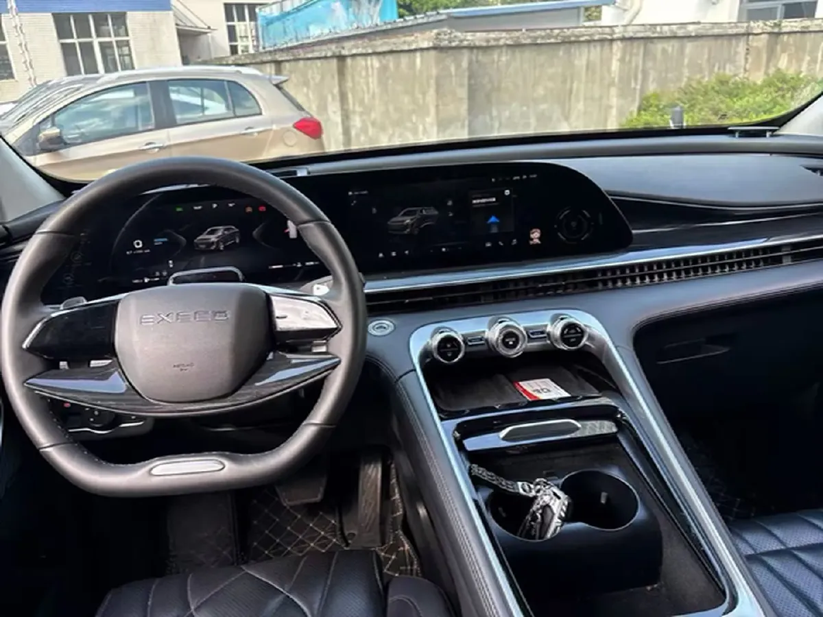 2023 Exceed RX 2.0T 261HP L4 7DCT,autocango,china used car exporter,china ev exporter,chinese used car exporter,chinese used ev exporter