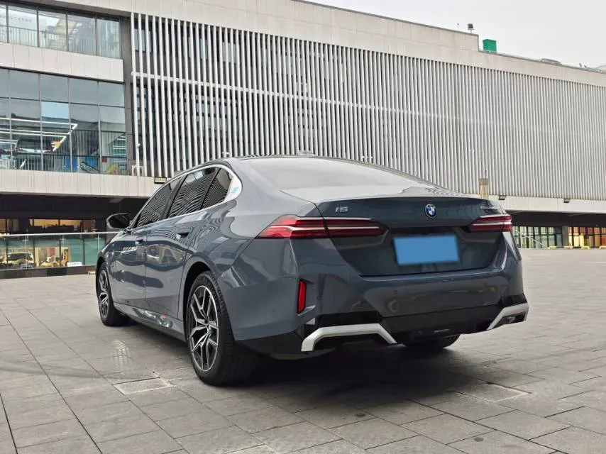 2024 BMW i5 BEV 79.05KWH,autocango,china used car exporter,china ev exporter,chinese used car exporter,chinese used ev exporter