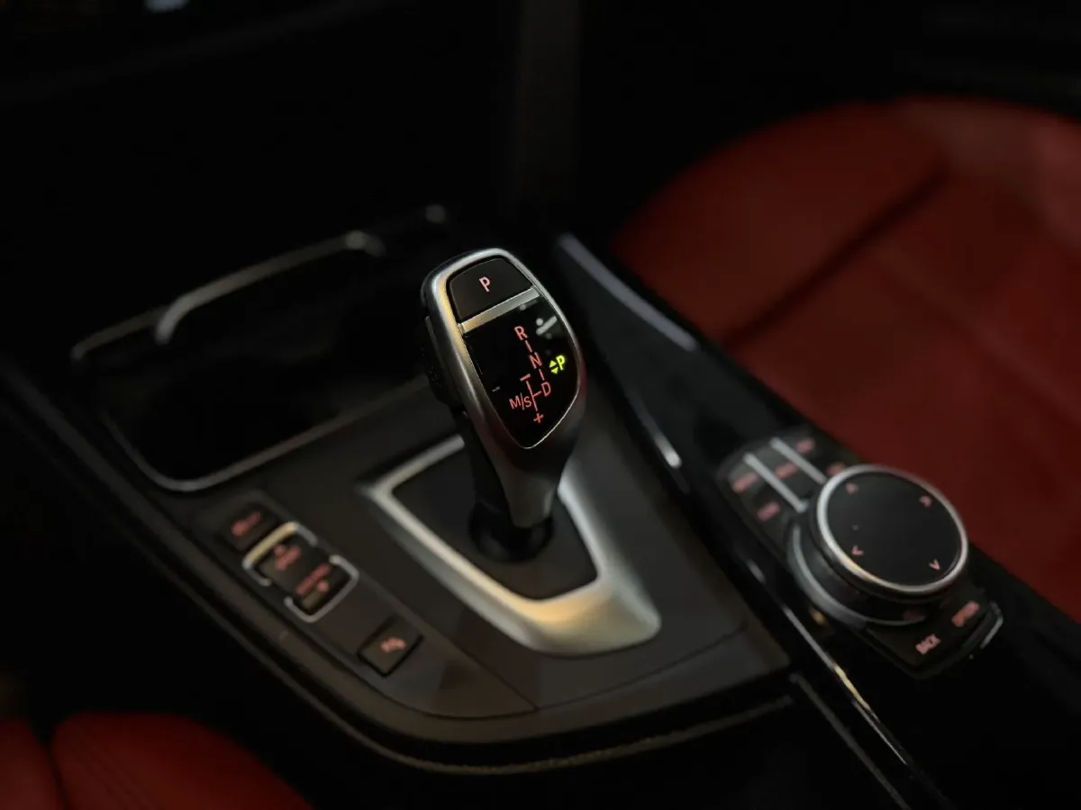 2019 BMW 3 Series GT 2.0T 184HP L4 8AT,autocango,china used car exporter,china ev exporter,chinese used car exporter,chinese used ev exporter