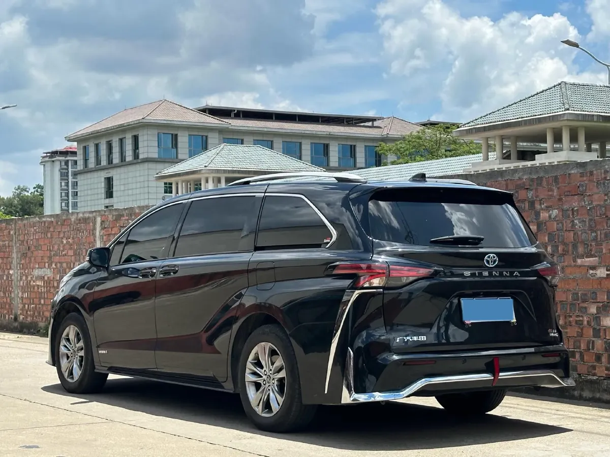 2023 Toyota Sienna 2.5L 189HP L4 E-CVT Hybrid,autocango,china used car exporter,china ev exporter,chinese used car exporter,chinese used ev exporter