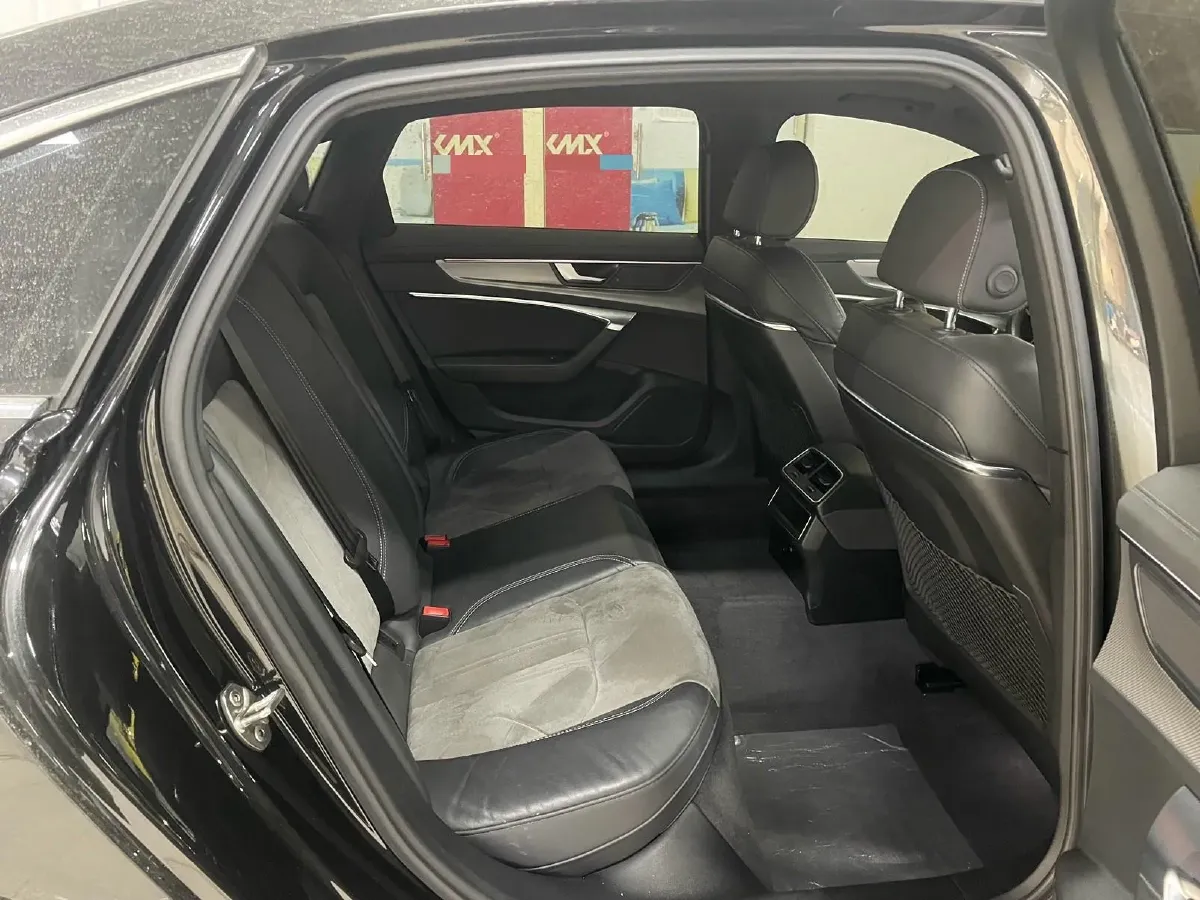 2021 Audi A6L 2.0T 190HP L4 7DCT,autocango,china used car exporter,china ev exporter,chinese used car exporter,chinese used ev exporter