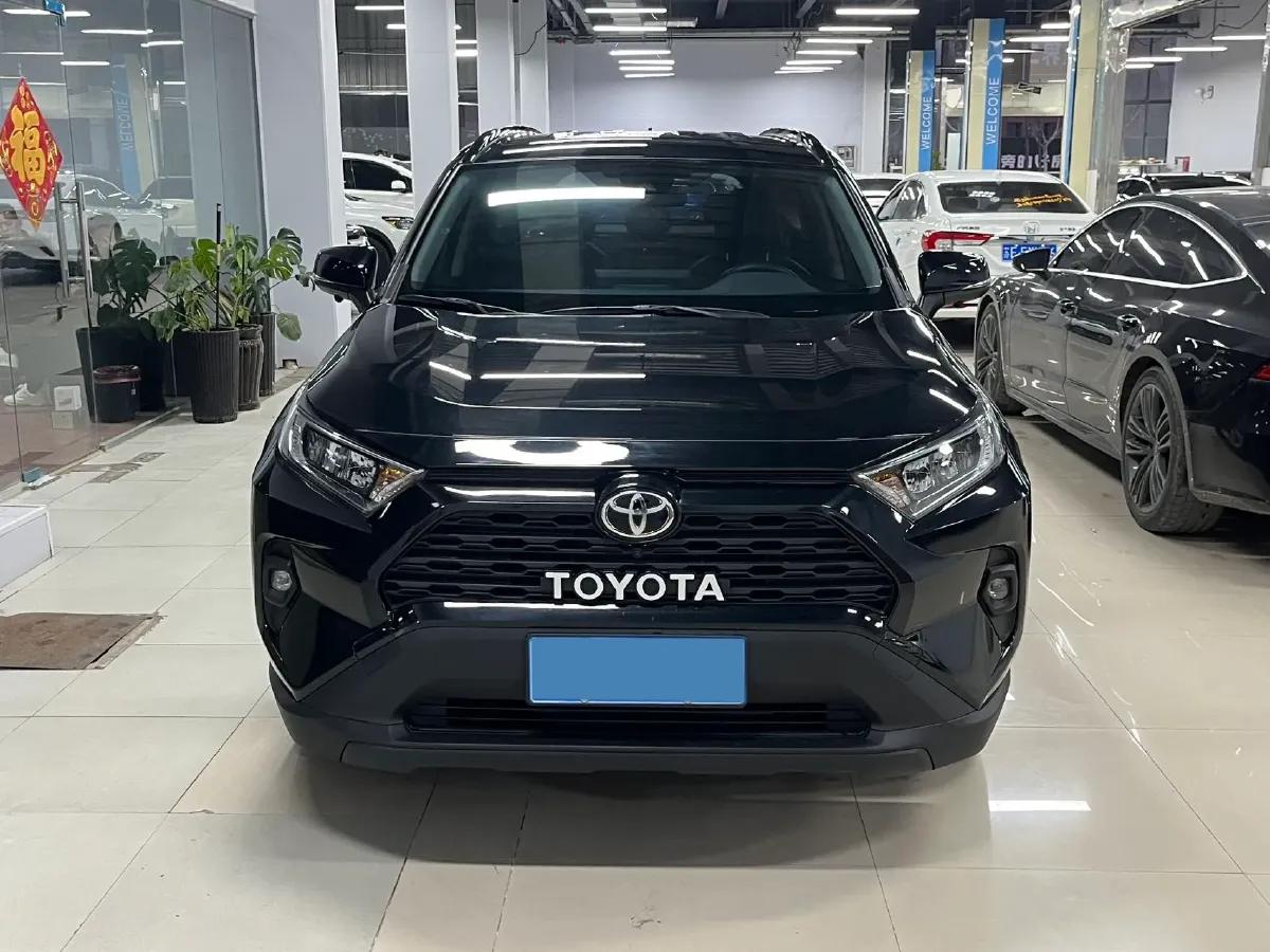 2024 Toyota RAV4 2.0L 171HP L4 CVT,autocango,china used car exporter,china ev exporter,chinese used car exporter,chinese used ev exporter
