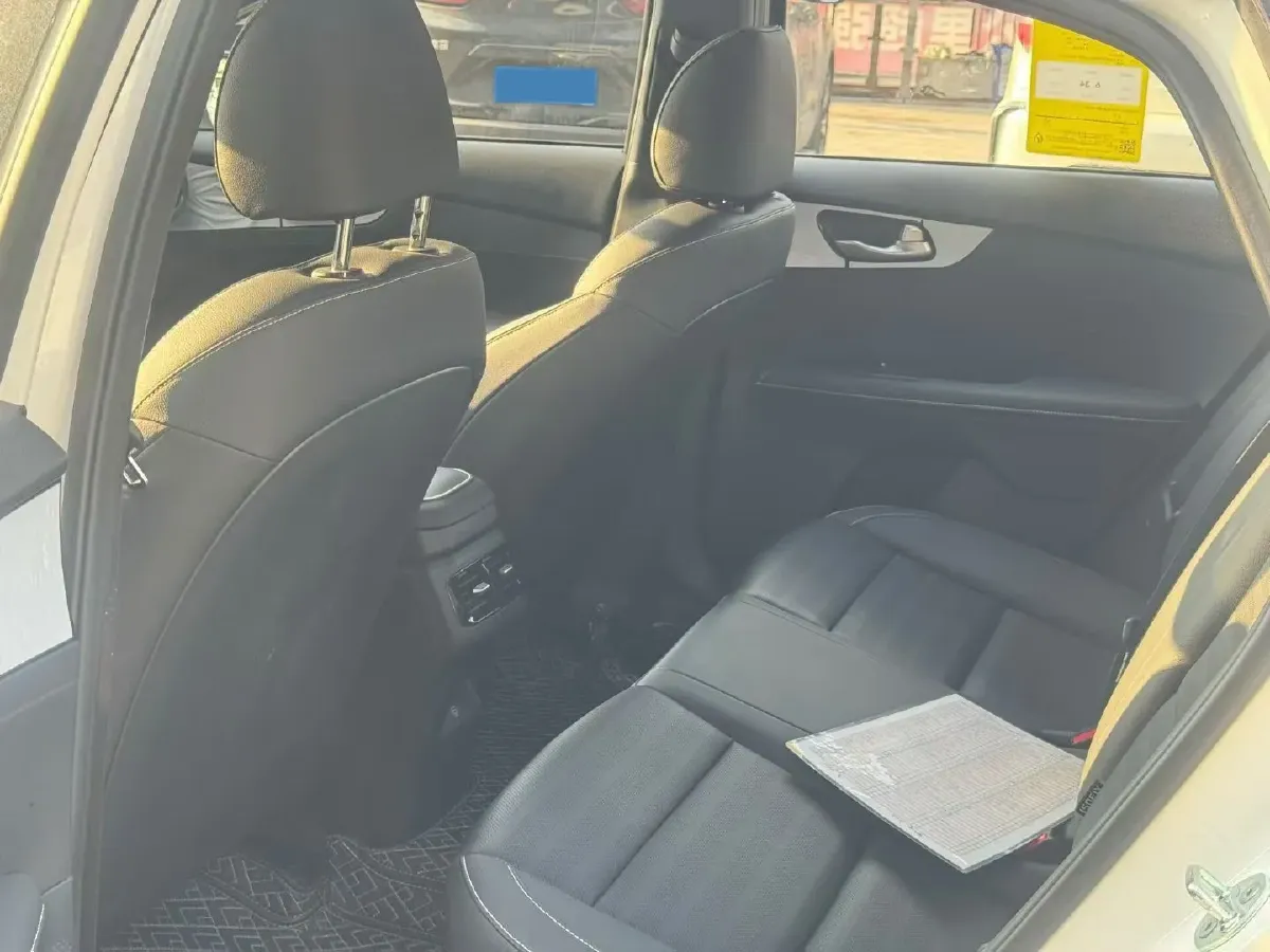 2023 Kia K3 1.4T 140HP L4 7DCT,autocango,china used car exporter,china ev exporter,chinese used car exporter,chinese used ev exporter