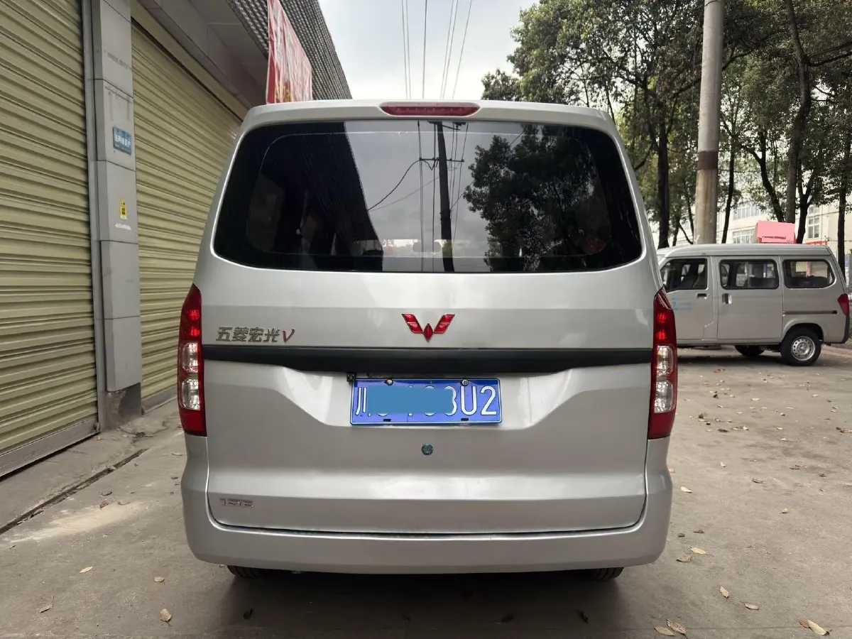 2019 WuLing HongGuang V 1.5L 99HP L4 6MT,autocango,china used car exporter,china ev exporter,chinese used car exporter,chinese used ev exporter