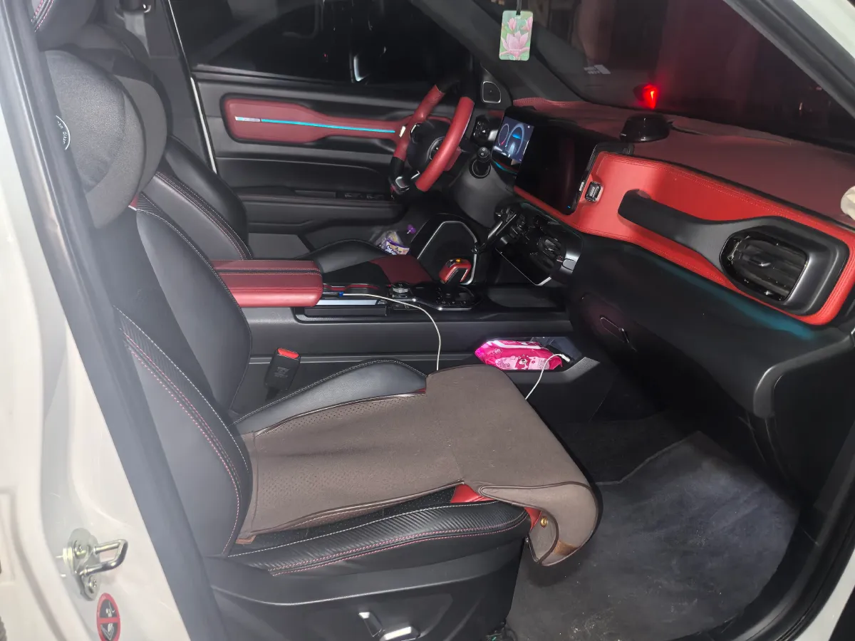 2020 Geely ICON 1.5T 177HP L3 7DCT,autocango,china used car exporter,china ev exporter,chinese used car exporter,chinese used ev exporter