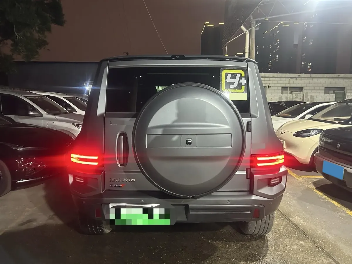 2024 Tank 700 3.0T 360HP V6 9AT PHEV 37.1KWH,autocango,china used car exporter,china ev exporter,chinese used car exporter,chinese used ev exporter