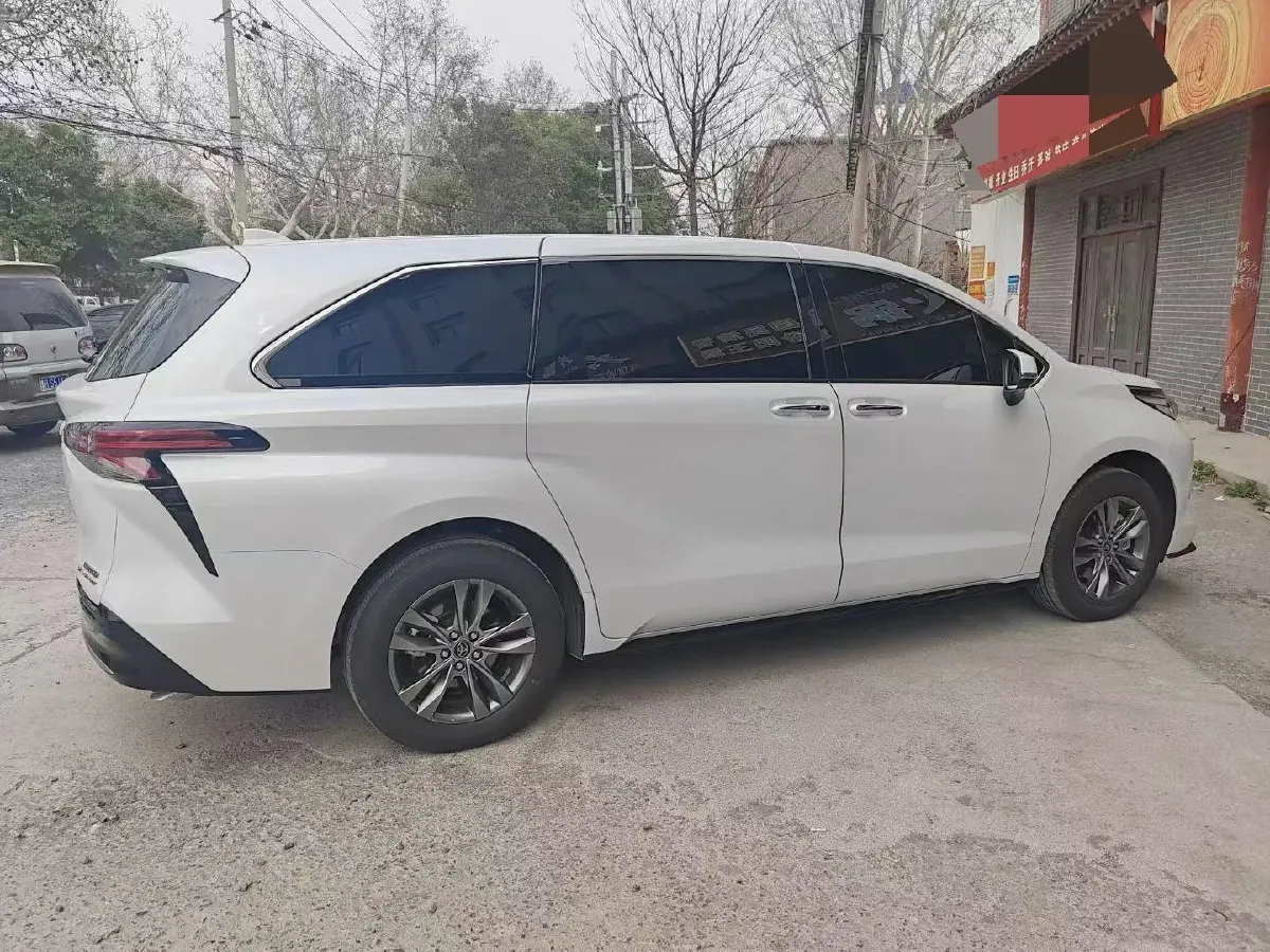 2026 Toyota Sienna 2.5L 189HP L4 E-CVT Hybrid,autocango,china used car exporter,china ev exporter,chinese used car exporter,chinese used ev exporter