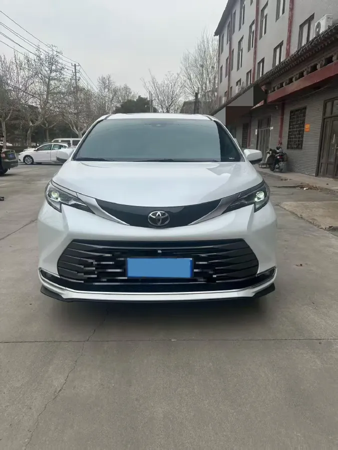 2026 Toyota Sienna 2.5L 189HP L4 E-CVT Hybrid,autocango,china used car exporter,china ev exporter,chinese used car exporter,chinese used ev exporter