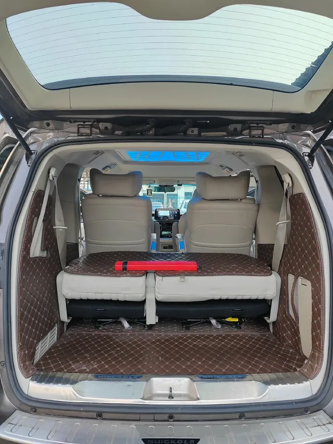 2023 Buick GL8 2.0T 237HP L4 9AT,autocango,china used car exporter,china ev exporter,chinese used car exporter,chinese used ev exporter