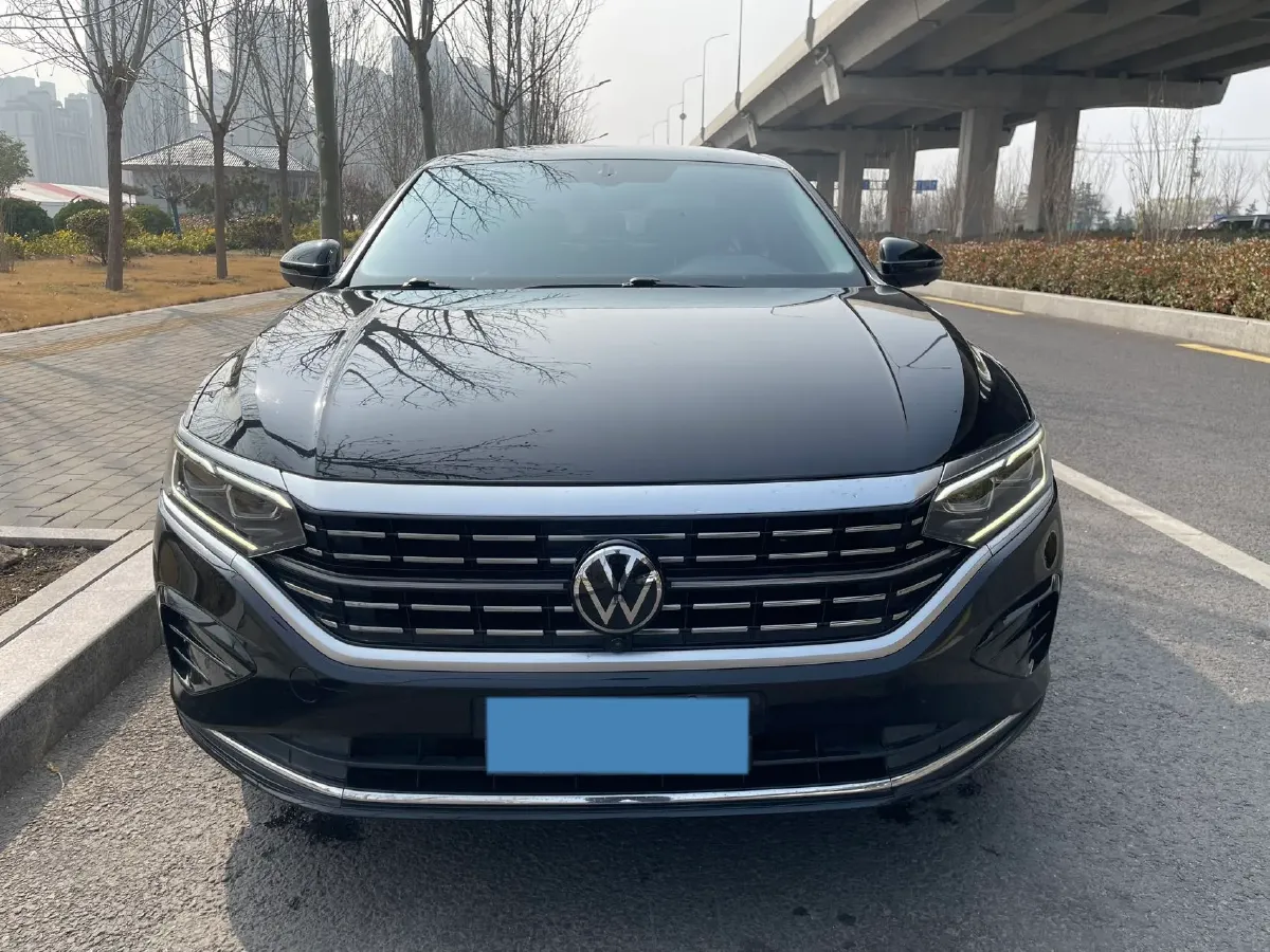 2023 Volkswagen Passat 2.0T 186HP L4 7DCT,autocango,china used car exporter,china ev exporter,chinese used car exporter,chinese used ev exporter