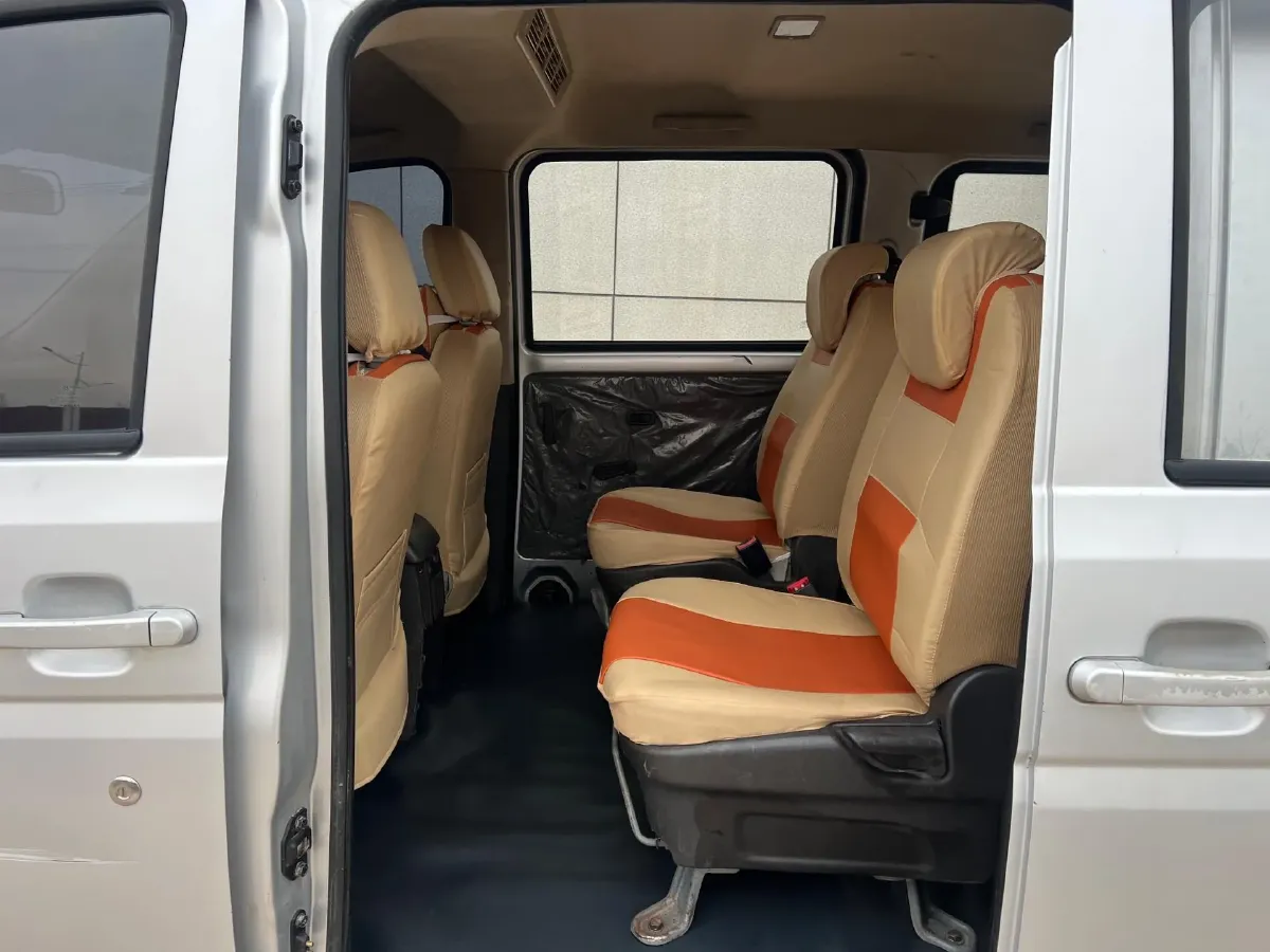 2015 WuLing HongGuang 1.5L 112HP L4 5MT,autocango,china used car exporter,china ev exporter,chinese used car exporter,chinese used ev exporter
