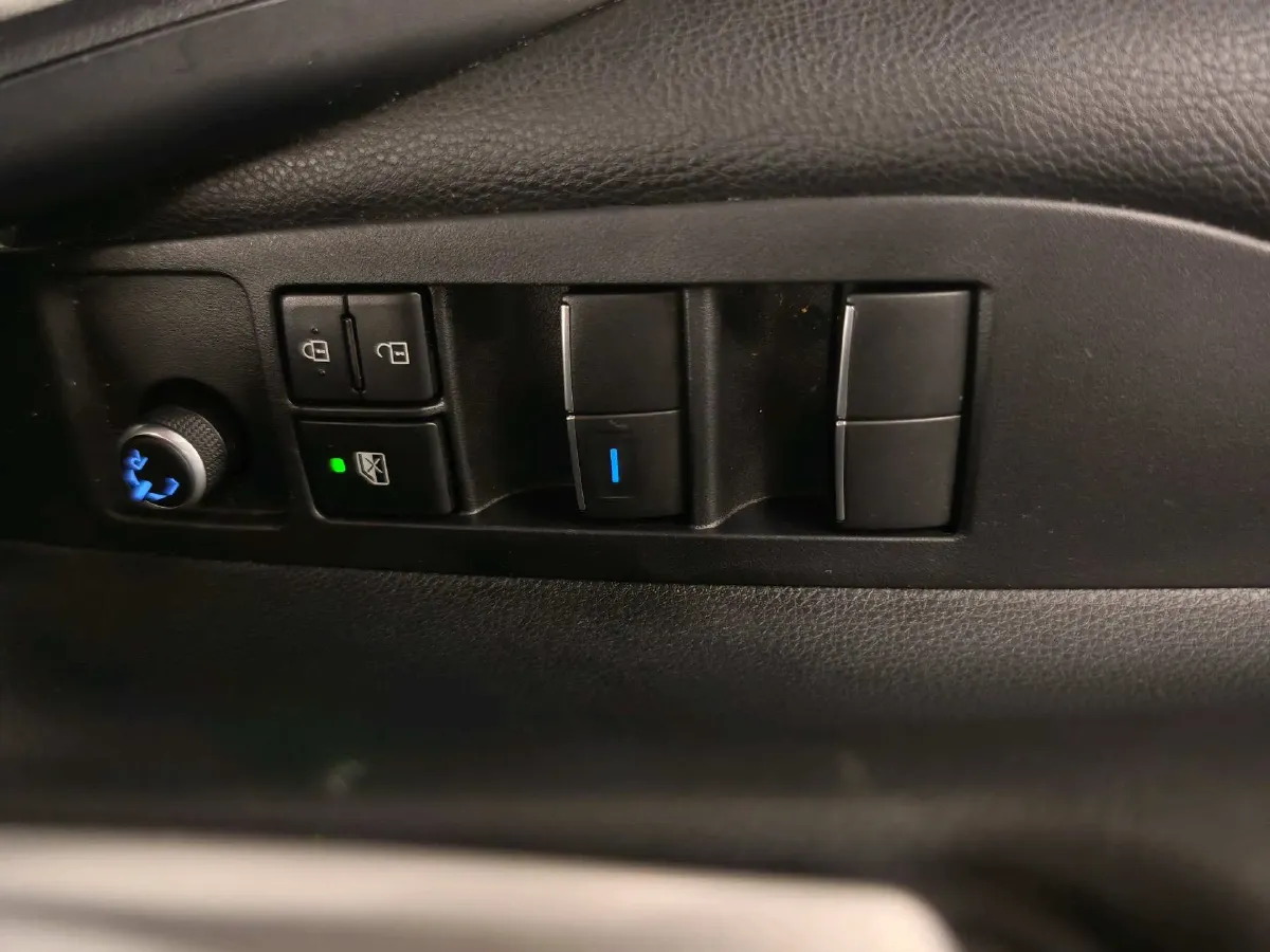 2023 Toyota Corolla 1.2T 116HP L4 CVT,autocango,china used car exporter,china ev exporter,chinese used car exporter,chinese used ev exporter