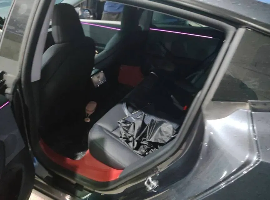 2025 Tesla Model 3 BEV 62.5KWH,autocango,china used car exporter,china ev exporter,chinese used car exporter,chinese used ev exporter