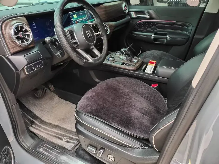 2023 Tank 300 2.0T 227HP L4 8AT,autocango,china used car exporter,china ev exporter,chinese used car exporter,chinese used ev exporter