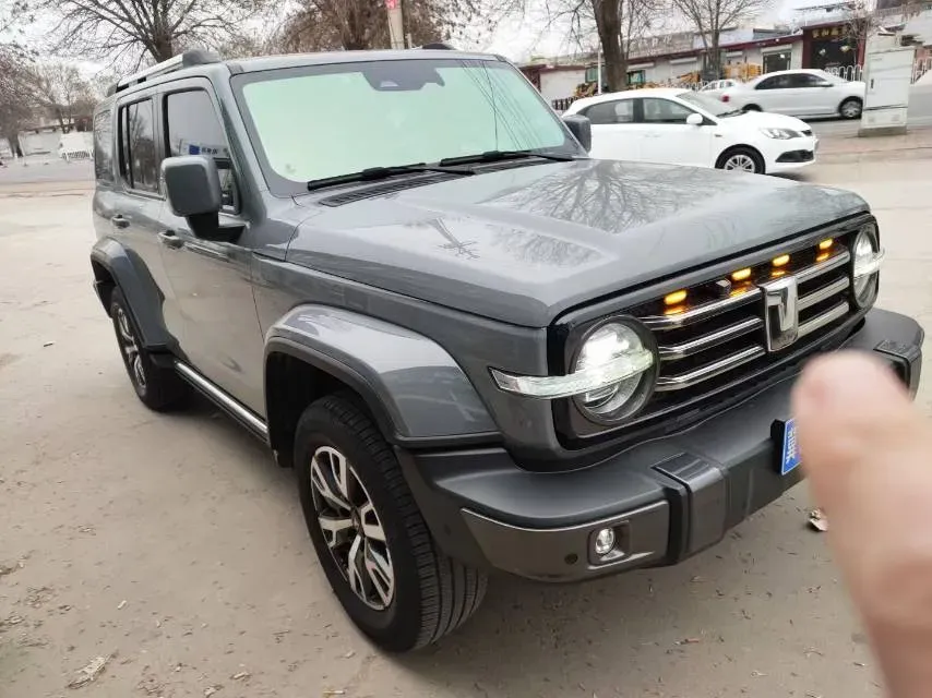 2023 Tank 300 2.0T 227HP L4 8AT,autocango,china used car exporter,china ev exporter,chinese used car exporter,chinese used ev exporter