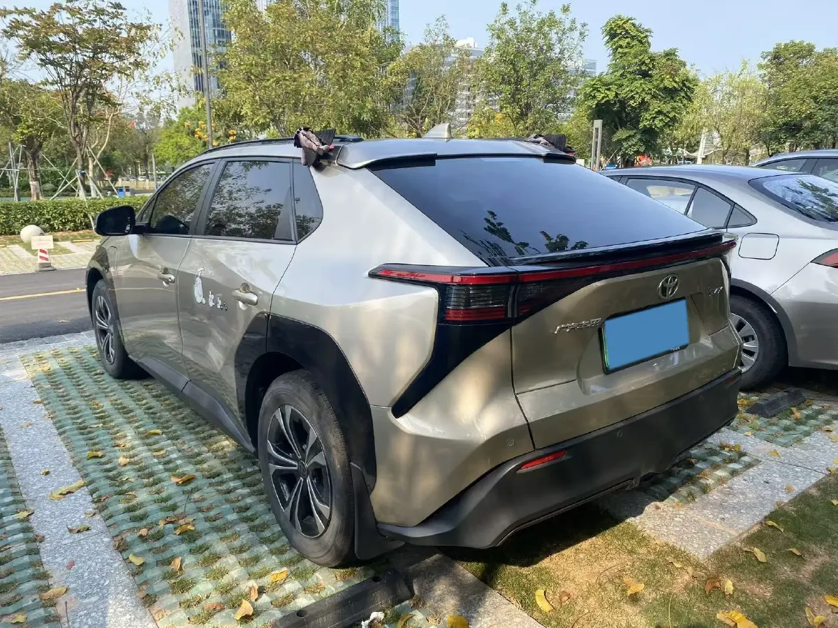 2022 Toyota bZ4X BEV 66.7KWH,autocango,china used car exporter,china ev exporter,chinese used car exporter,chinese used ev exporter