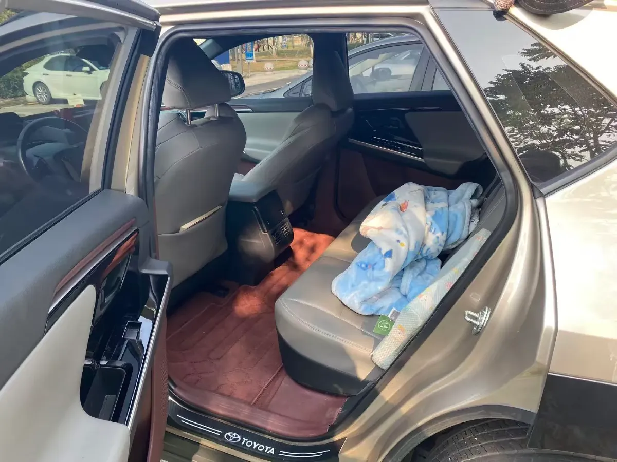 2022 Toyota bZ4X BEV 66.7KWH,autocango,china used car exporter,china ev exporter,chinese used car exporter,chinese used ev exporter