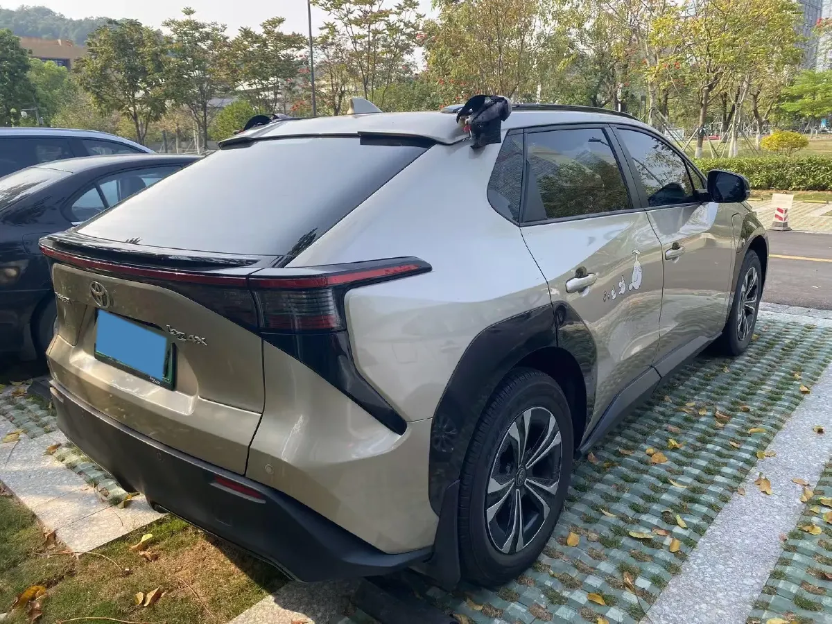 2022 Toyota bZ4X BEV 66.7KWH,autocango,china used car exporter,china ev exporter,chinese used car exporter,chinese used ev exporter