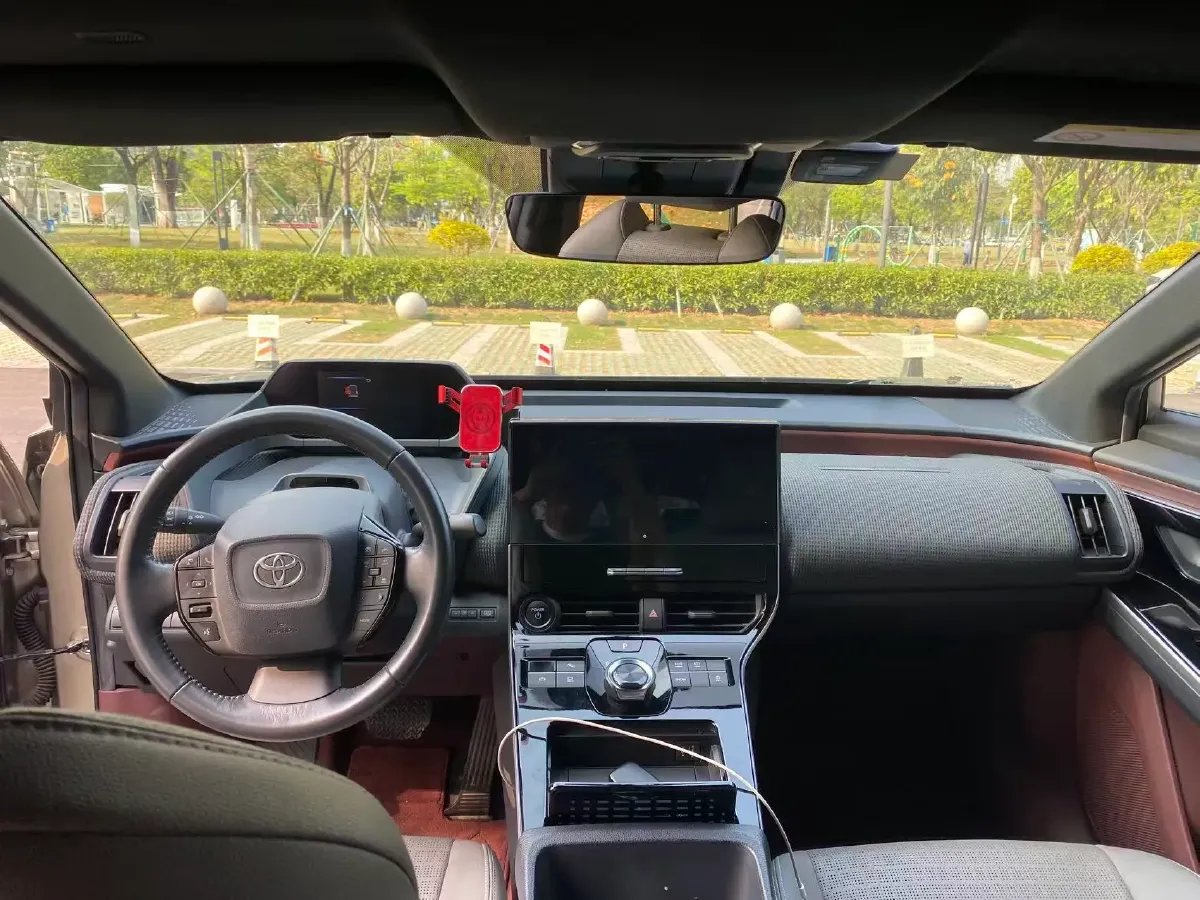 2022 Toyota bZ4X BEV 66.7KWH,autocango,china used car exporter,china ev exporter,chinese used car exporter,chinese used ev exporter