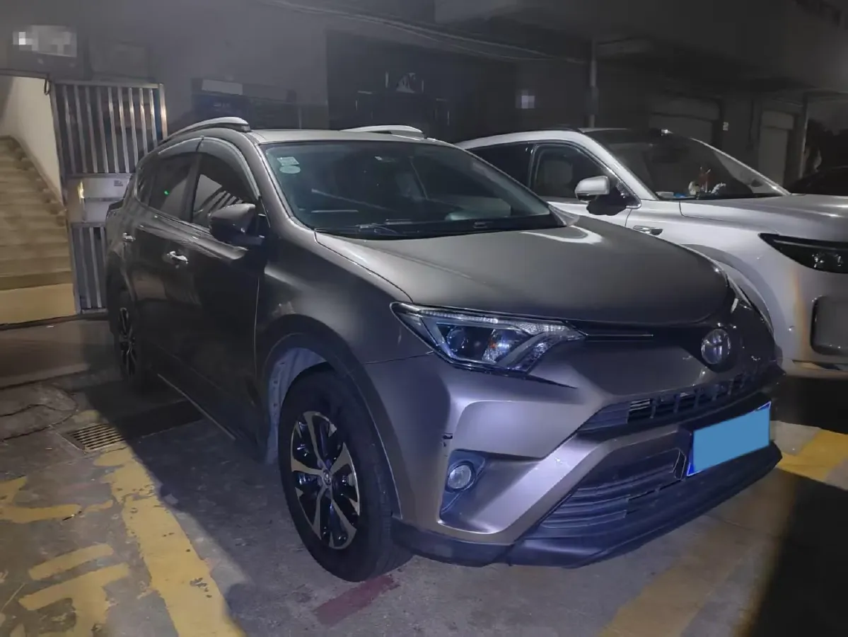 2019 Toyota Camry 2.0L 178HP L4 CVT,autocango,china used car exporter,china ev exporter,chinese used car exporter,chinese used ev exporter