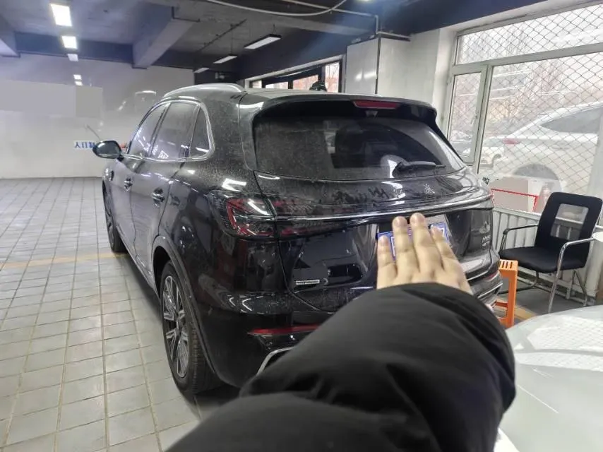 2023 HongQi HS5 2.0T 252HP L4 8AT,autocango,china used car exporter,china ev exporter,chinese used car exporter,chinese used ev exporter