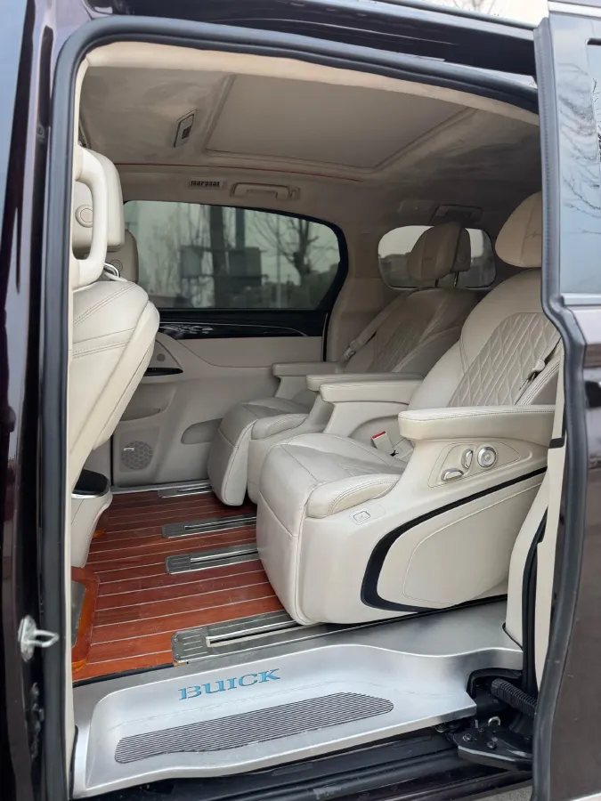 2020 Buick GL8 2.0T 237HP L4 9AT,autocango,china used car exporter,china ev exporter,chinese used car exporter,chinese used ev exporter