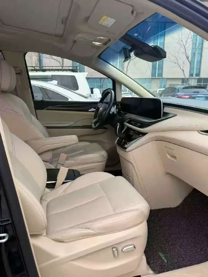 2022 Buick GL8 2.0T 237HP L4 9AT,autocango,china used car exporter,china ev exporter,chinese used car exporter,chinese used ev exporter
