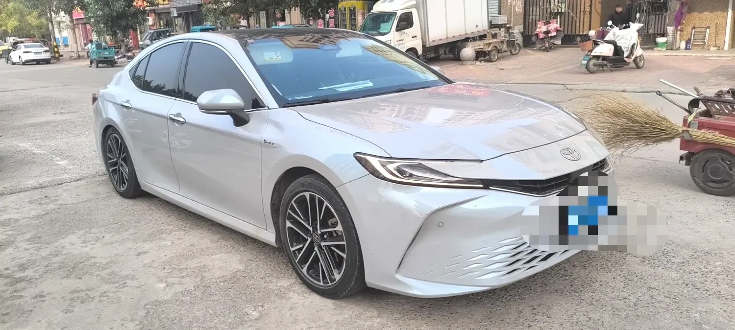 2024 Toyota Camry 2.5L 185HP L4 E-CVT Hybrid,autocango,china used car exporter,china ev exporter,chinese used car exporter,chinese used ev exporter
