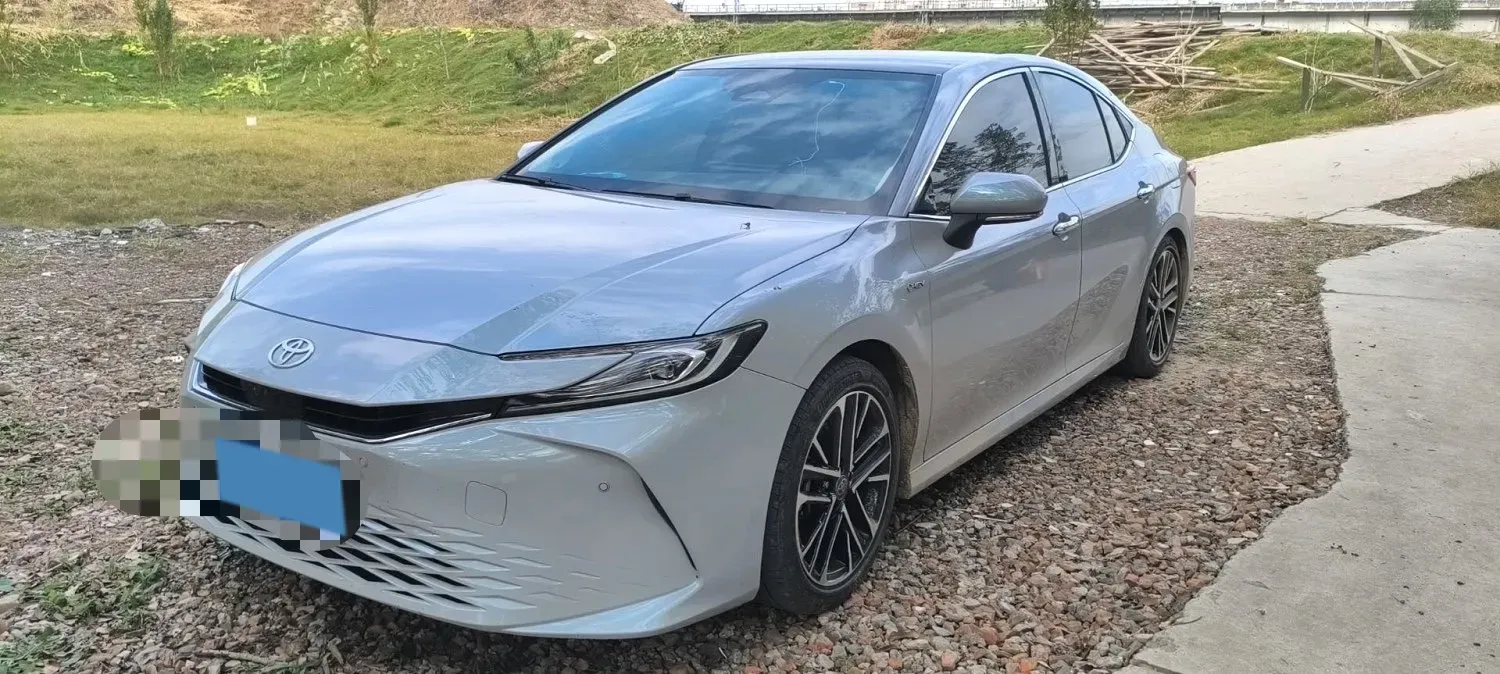 2024 Toyota Camry 2.5L 185HP L4 E-CVT Hybrid,autocango,china used car exporter,china ev exporter,chinese used car exporter,chinese used ev exporter