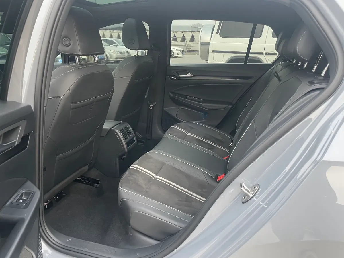 2021 Volkswagen Golf 1.4T 150HP L4 7DCT,autocango,china used car exporter,china ev exporter,chinese used car exporter,chinese used ev exporter