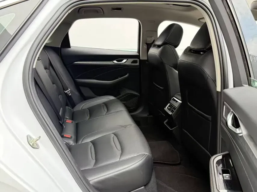 2021 Geely Preface 2.0T 190HP L4 7DCT,autocango,china used car exporter,china ev exporter,chinese used car exporter,chinese used ev exporter