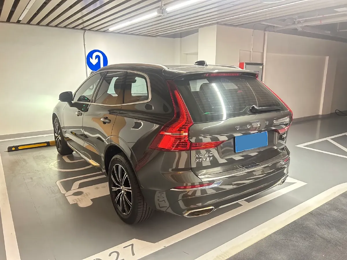 2020 Volvo XC60 2.0T 254HP L4 8AT,autocango,china used car exporter,china ev exporter,chinese used car exporter,chinese used ev exporter