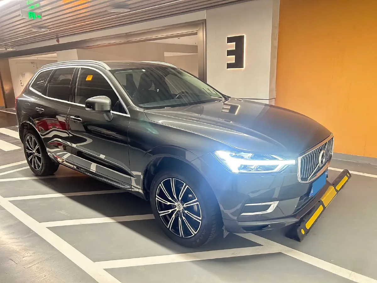 2020 Volvo XC60 2.0T 254HP L4 8AT,autocango,china used car exporter,china ev exporter,chinese used car exporter,chinese used ev exporter