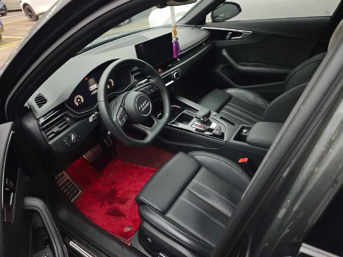 2024 Audi A4L 2.0T 190HP L4 7DCT,autocango,china used car exporter,china ev exporter,chinese used car exporter,chinese used ev exporter