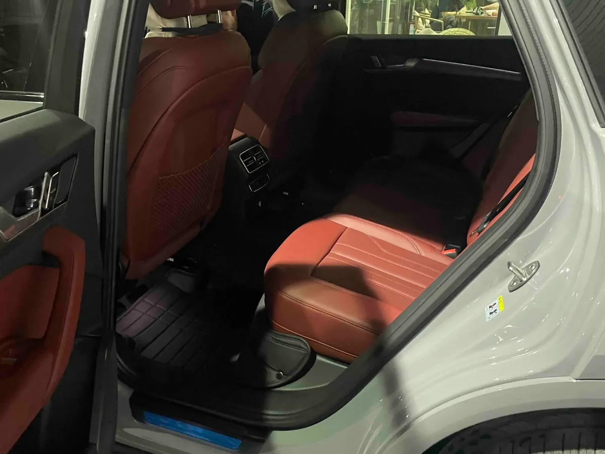 2024 Audi A4L 2.0T 190HP L4 7DCT,autocango,china used car exporter,china ev exporter,chinese used car exporter,chinese used ev exporter