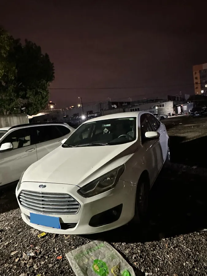 2019 Ford Escort 1.5L 122HP L3 6AT,autocango,china used car exporter,china ev exporter,chinese used car exporter,chinese used ev exporter