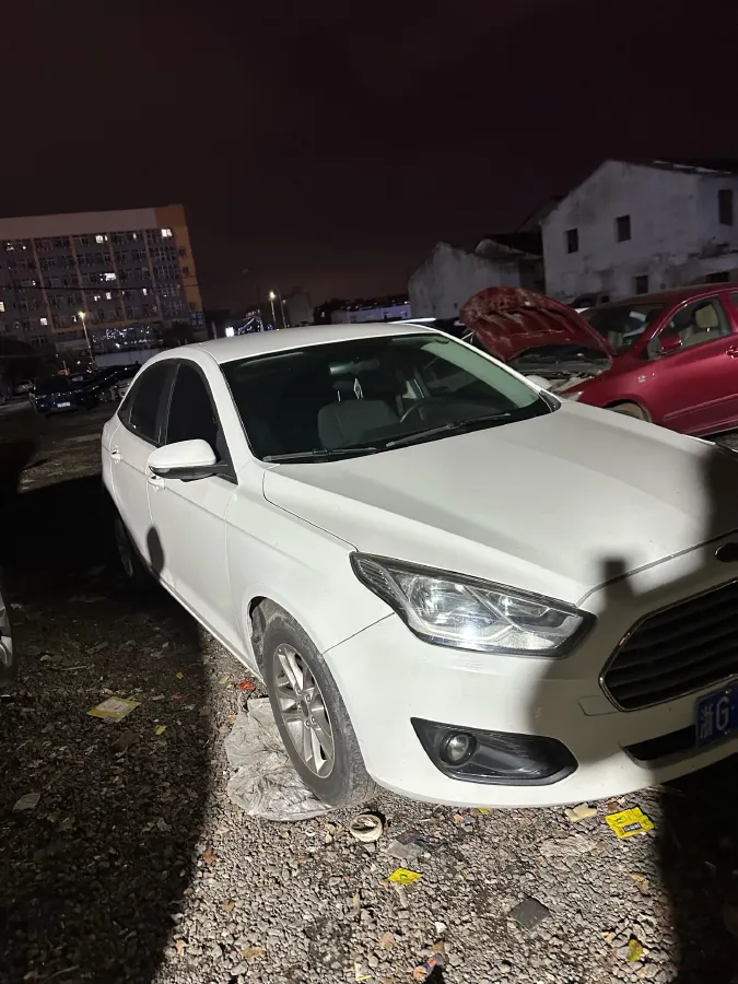 2019 Ford Escort 1.5L 122HP L3 6AT,autocango,china used car exporter,china ev exporter,chinese used car exporter,chinese used ev exporter